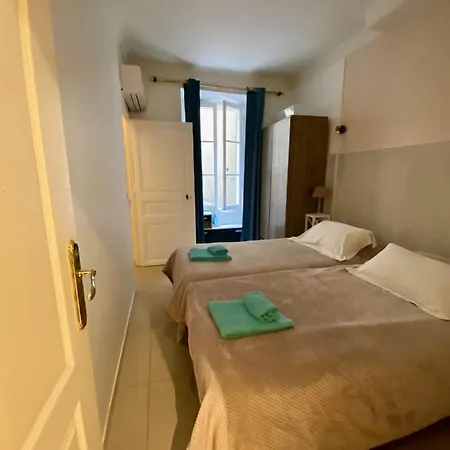 2 Chambres - Suquet, Terrasse Et Parking Apartamento