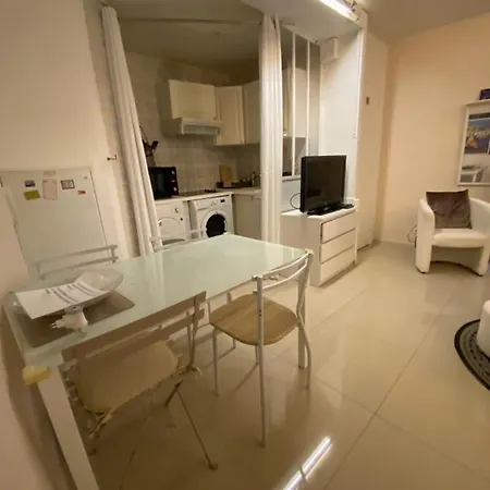 Apartment 2 Chambres - Suquet, Terrasse Et Parking Cannes